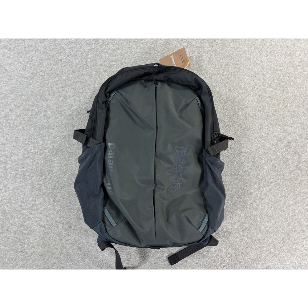 NWT Patagonia Refugio Daypack 26L‎ Backpack (Smolder Blue) - Picture 12 of 16